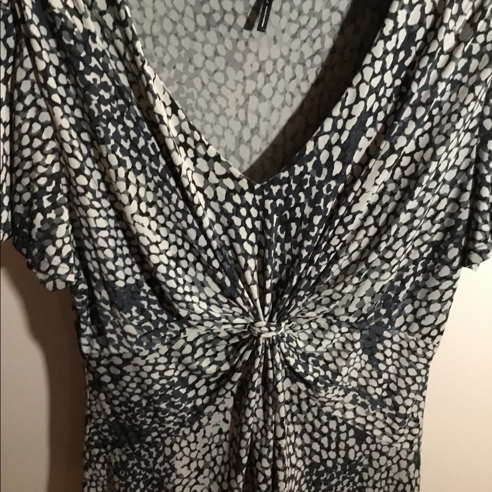 Short sleeve top - Picture 2 of 5